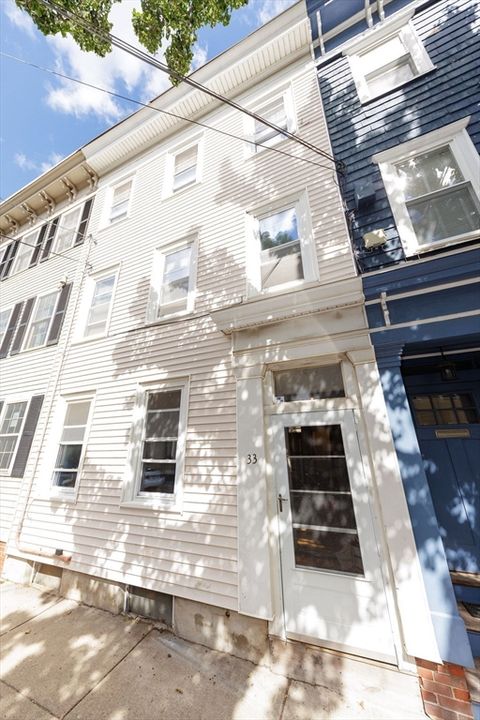 33 Russell Street Boston MA 02129