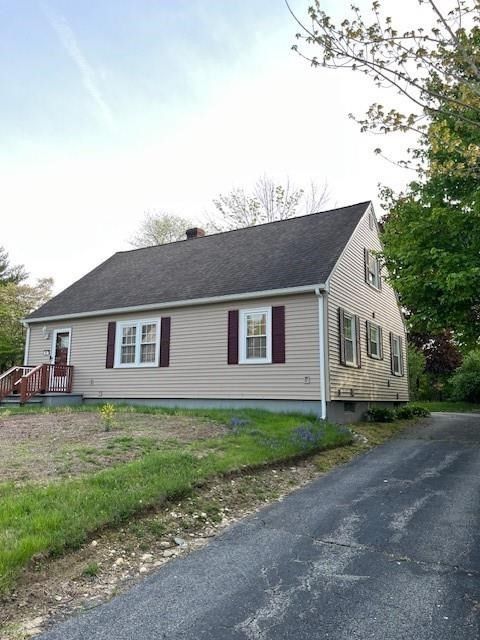 17 Fisher Ave Attleboro MA 02703