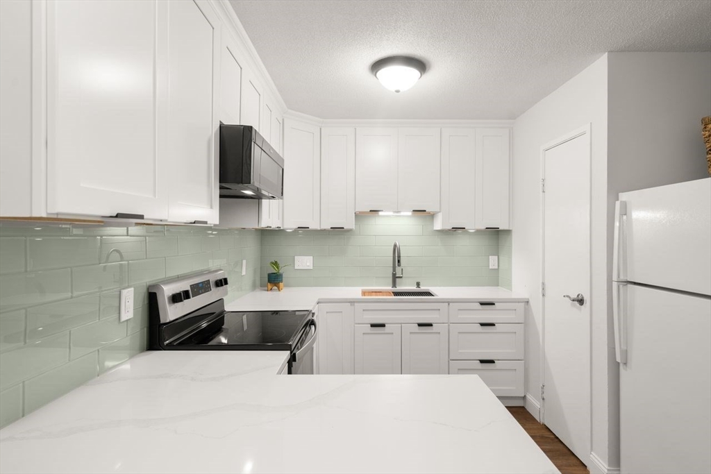 3 Chapel Hill Dr 6