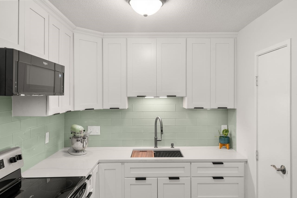 3 Chapel Hill Dr 6