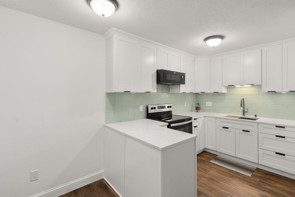3 Chapel Hill Dr 6