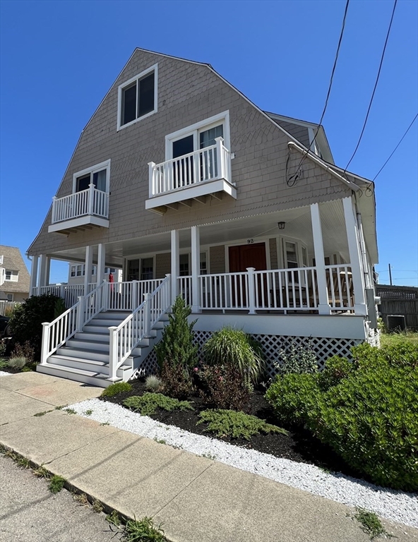 Click for 92 Manomet Avenue, Hull, MA slideshow Click for 92 Manomet Avenue, Hull, MA slideshow