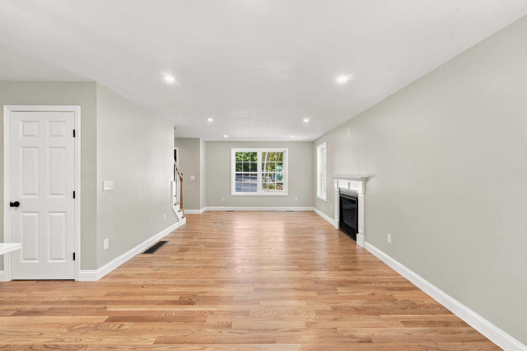 18 Elaine Dr, Hopkinton, RI Photo #8