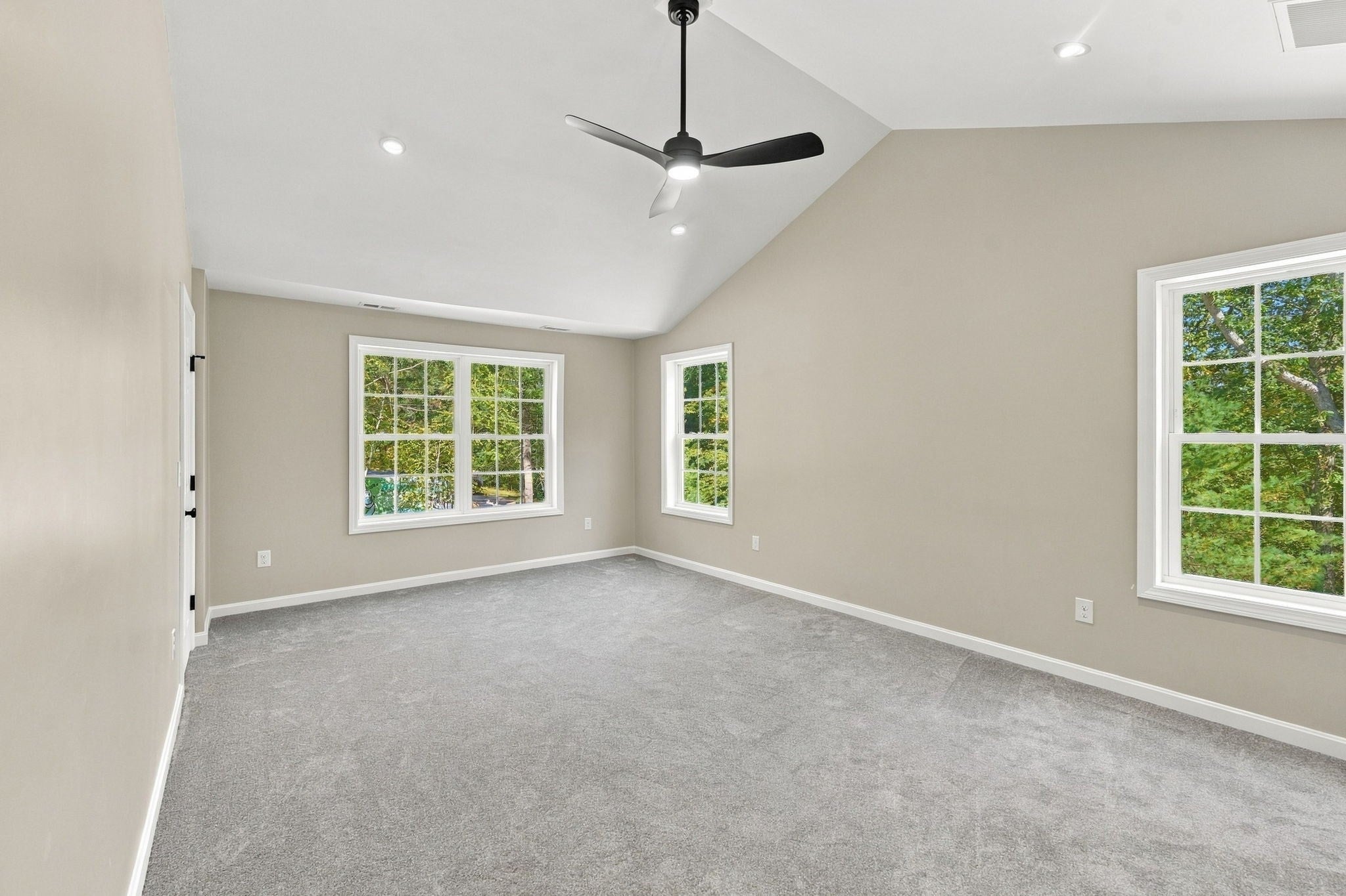 18 Elaine Dr, Hopkinton, RI Photo #13