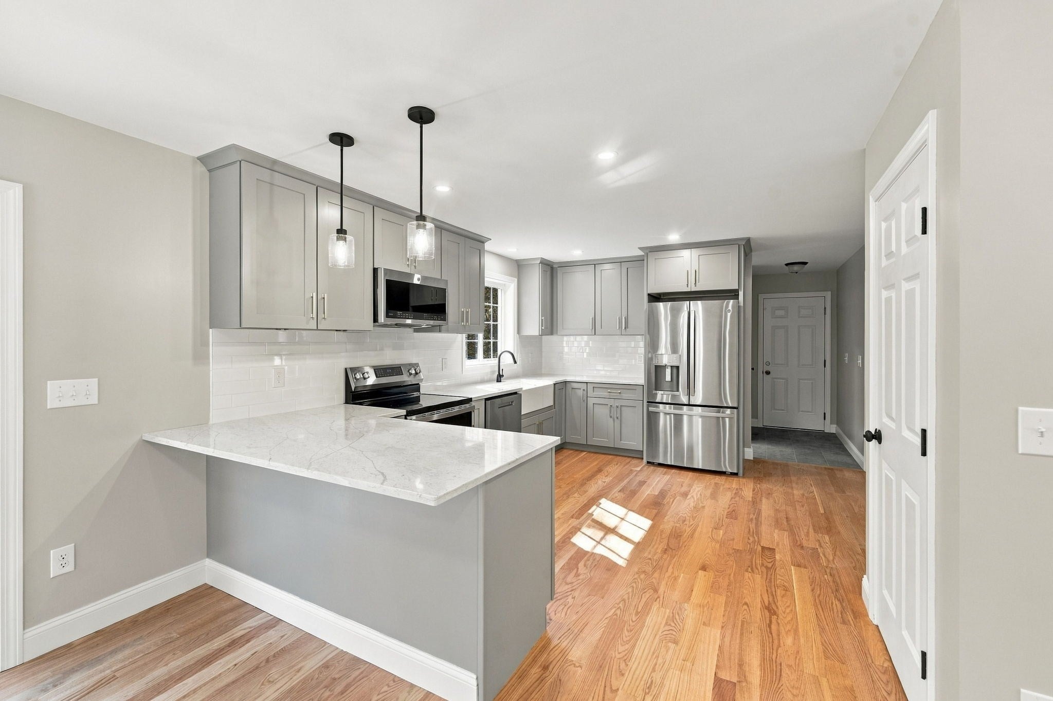 18 Elaine Dr, Hopkinton, RI Photo #6