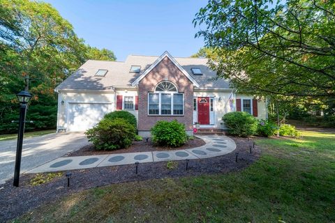 113 Club Valley Dr Falmouth MA 02536