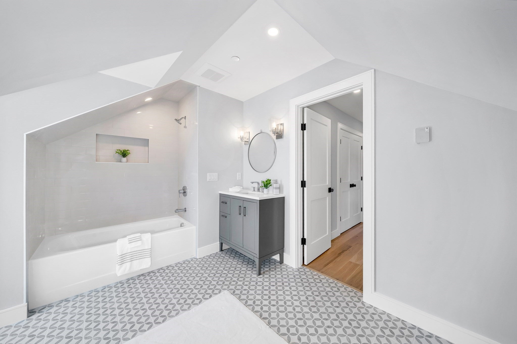 33 Chestnut St #1, Andover, MA, 33 Chestnut St #1, Andover, MA Photo #24