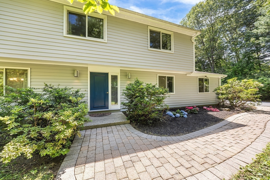 47 Churchill St
