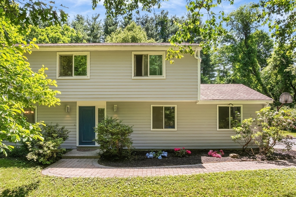 47 Churchill St