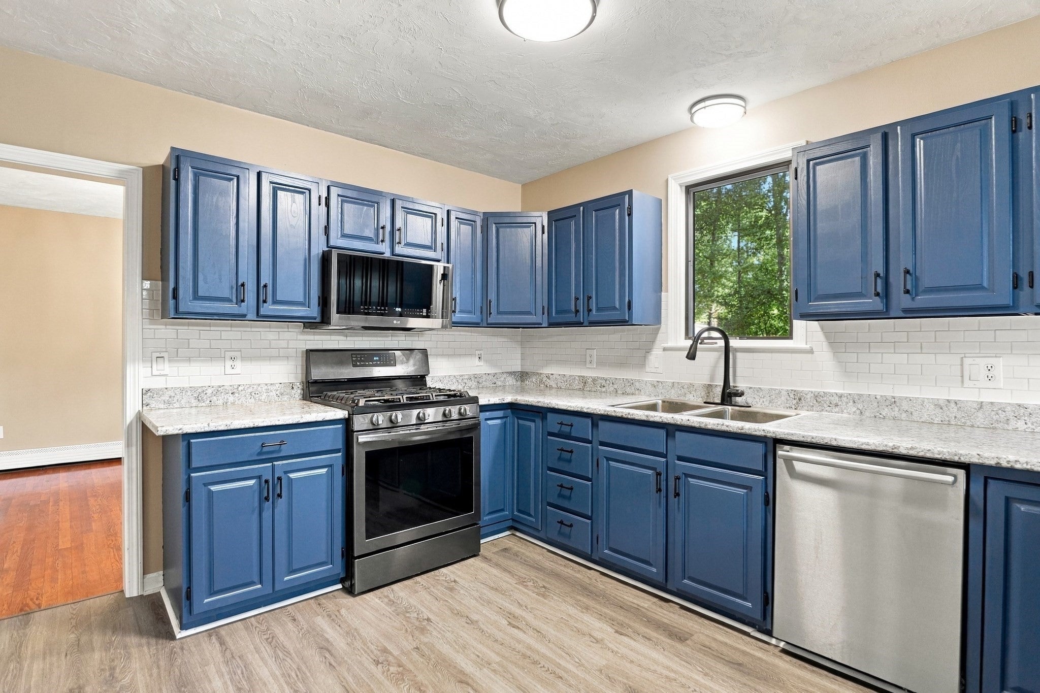 10 Kings Lane, Medway, MA, 10 Kings Lane, Medway, MA Photo #15