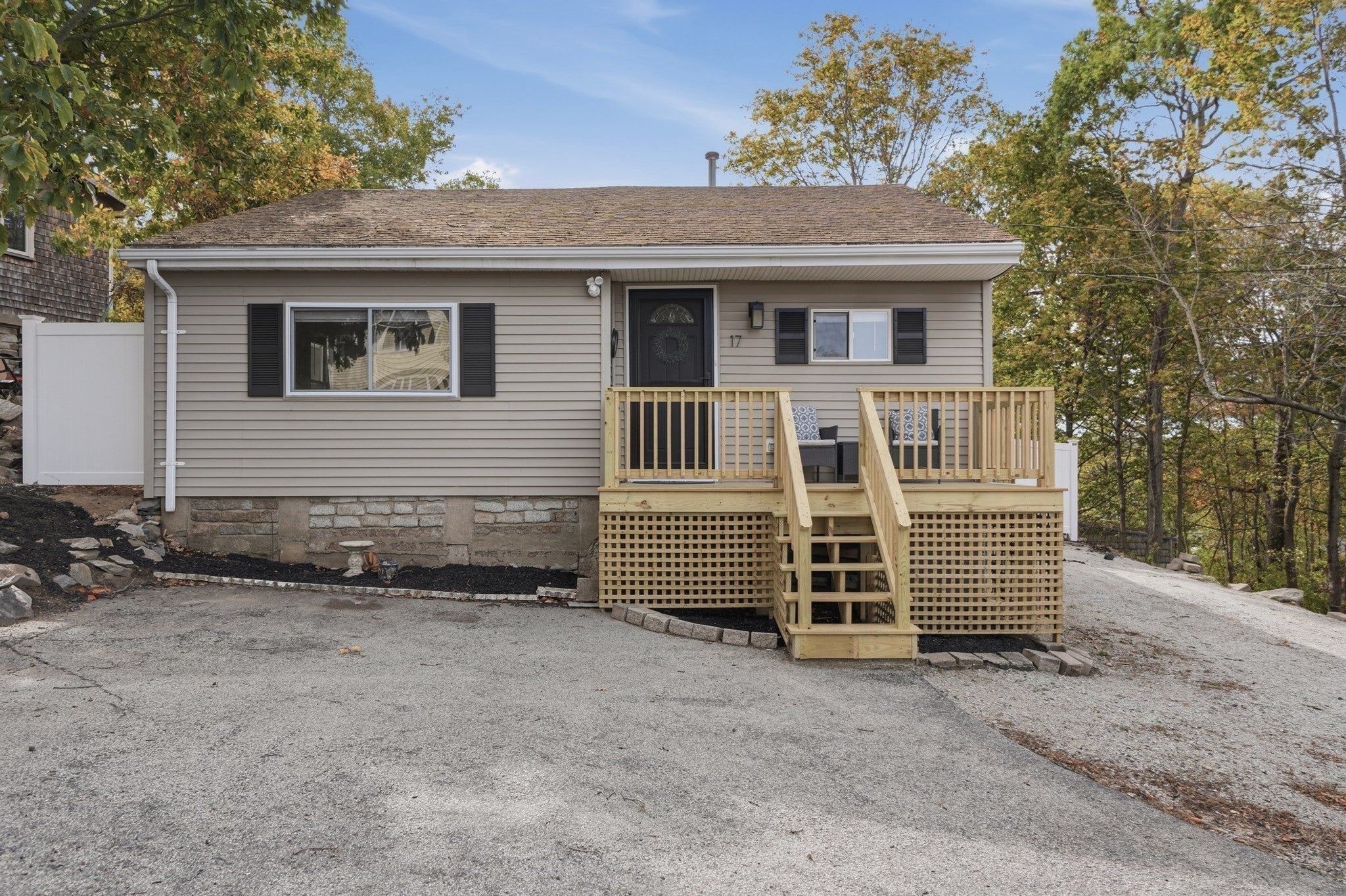 17 Overlook Rd