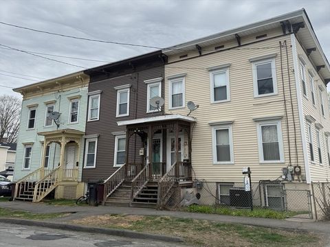 13 Hampden St Westfield MA 01085