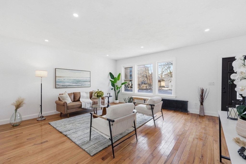 13 Green Ave