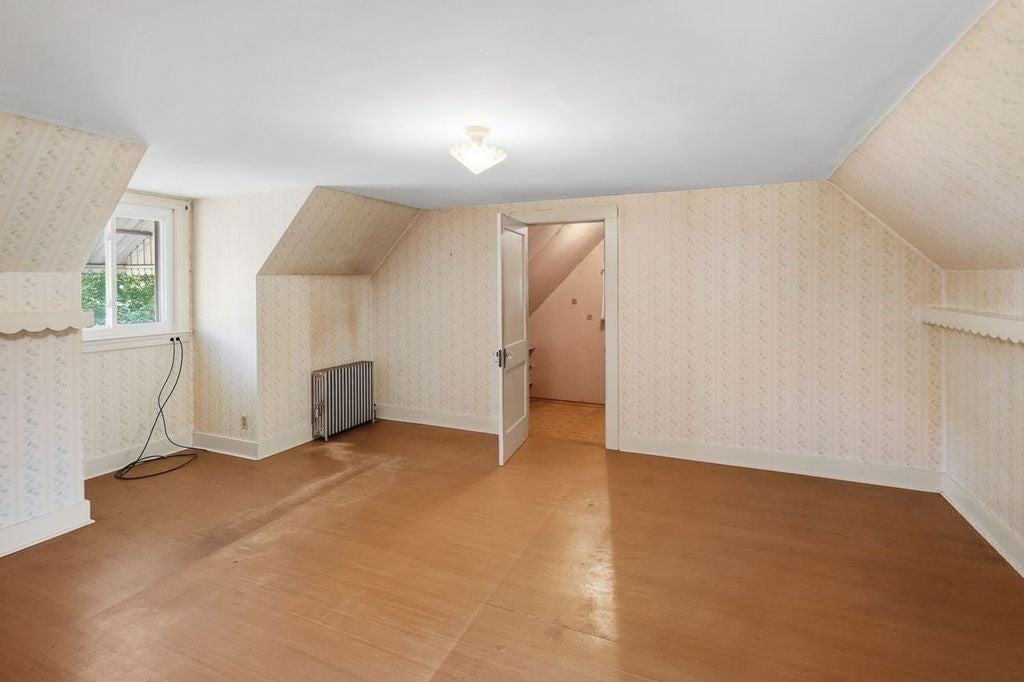 24 Litchfield Avenue, Southbridge, MA Photo #22