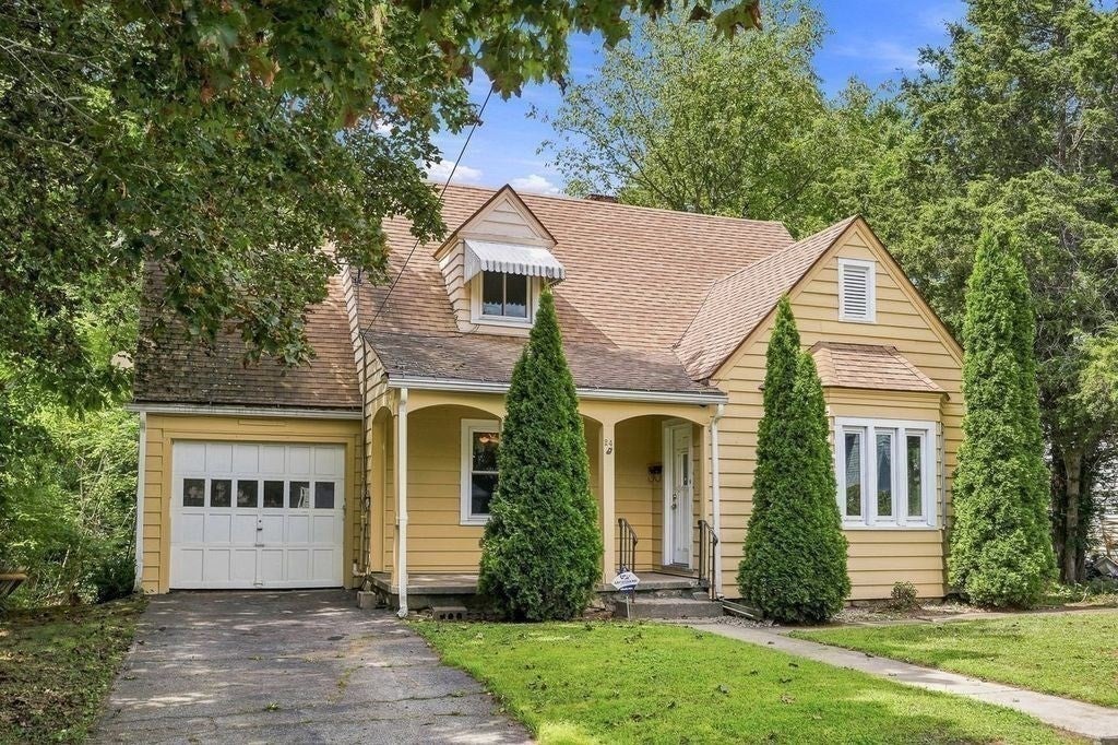 24 Litchfield Avenue, Southbridge, MA Photo #33