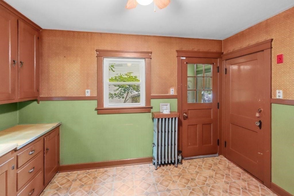 24 Litchfield Avenue, Southbridge, MA Photo #7
