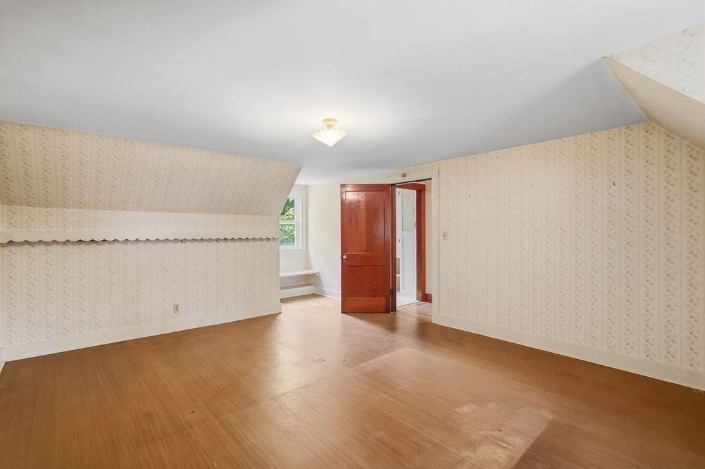 24 Litchfield Avenue, Southbridge, MA Photo #23