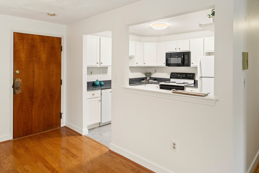 111 Pleasant St 24