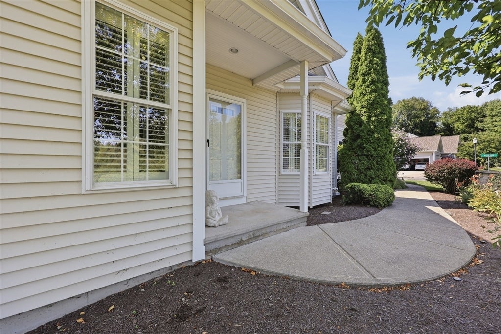 1 Apple Seed Drive #1, Shrewsbury, MA, 1 Apple Seed Drive #1, Shrewsbury, MA Photo #3