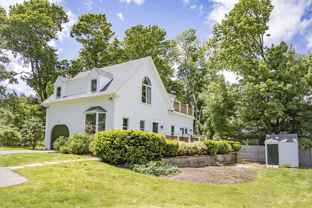 19 East Bay Rd