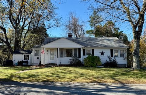 Photo of 11 Grove St, Paxton, MA 01612 (MLS # 73450280)