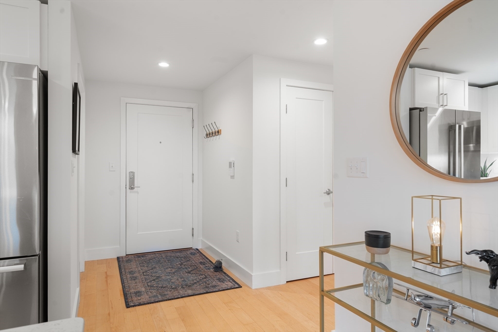 7 Beech Street 302