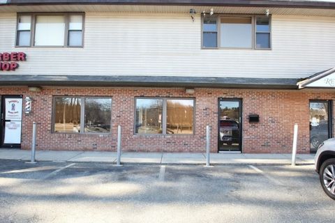 Photo of 4 Lowell Rd #5, North Reading, MA 01864 (MLS # 73473181)