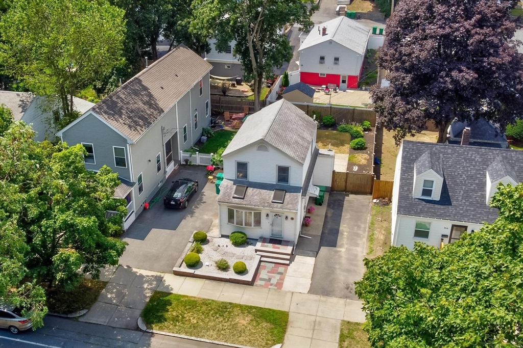 954 Highland Ave