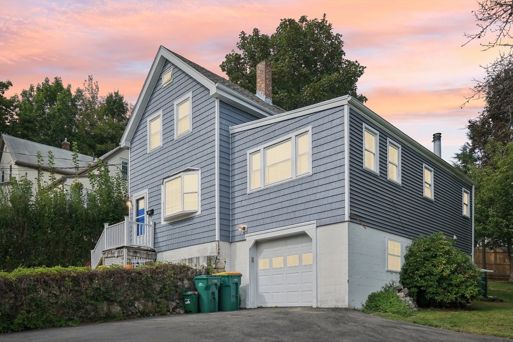 22 Hillside Ave