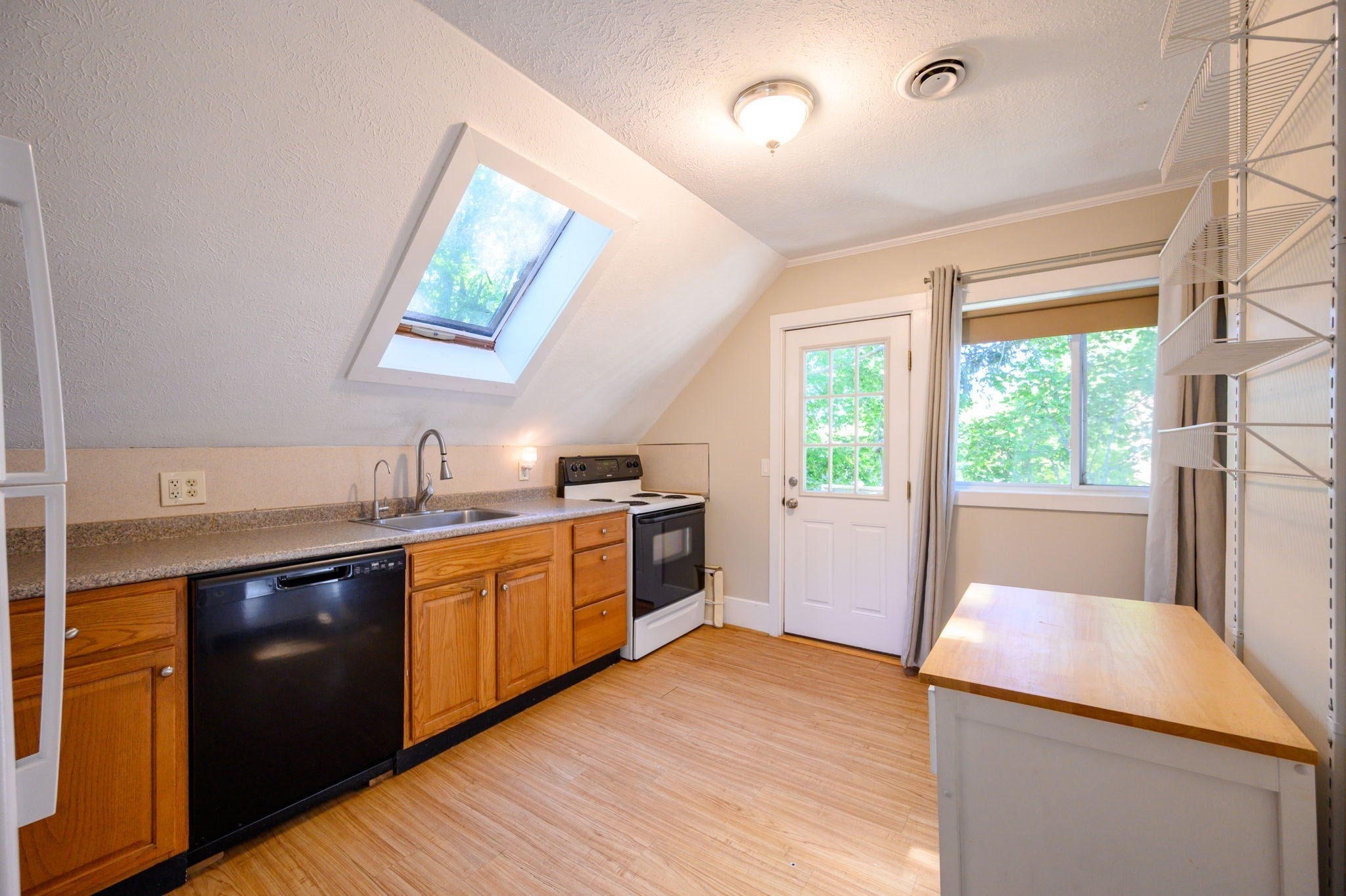 78 Prospect St, Rockland, MA Photo #6