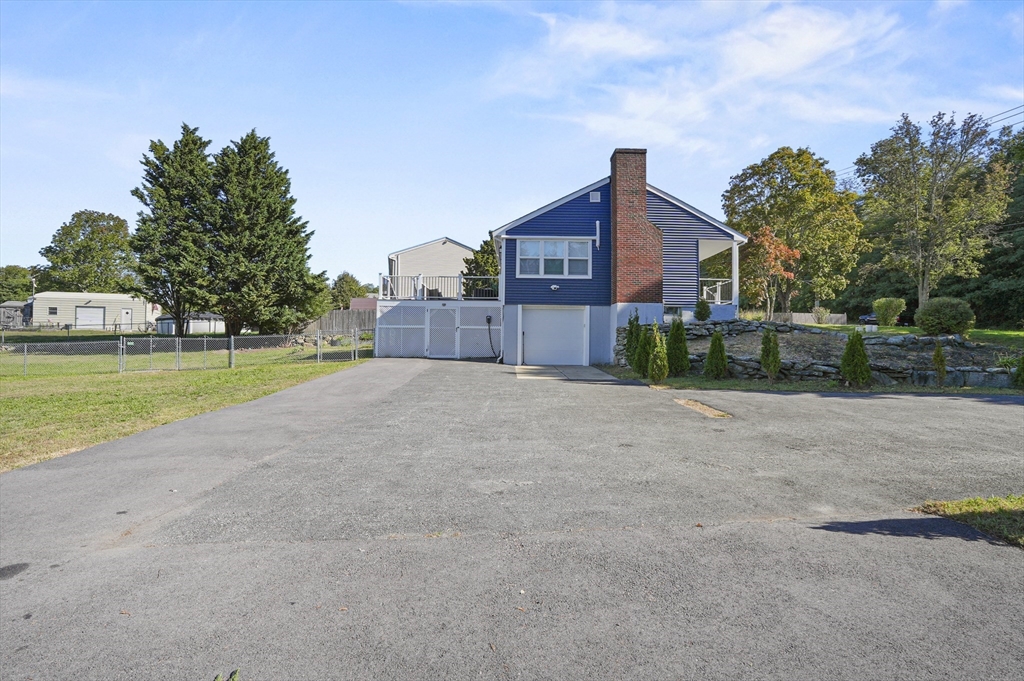 3896 N Main St