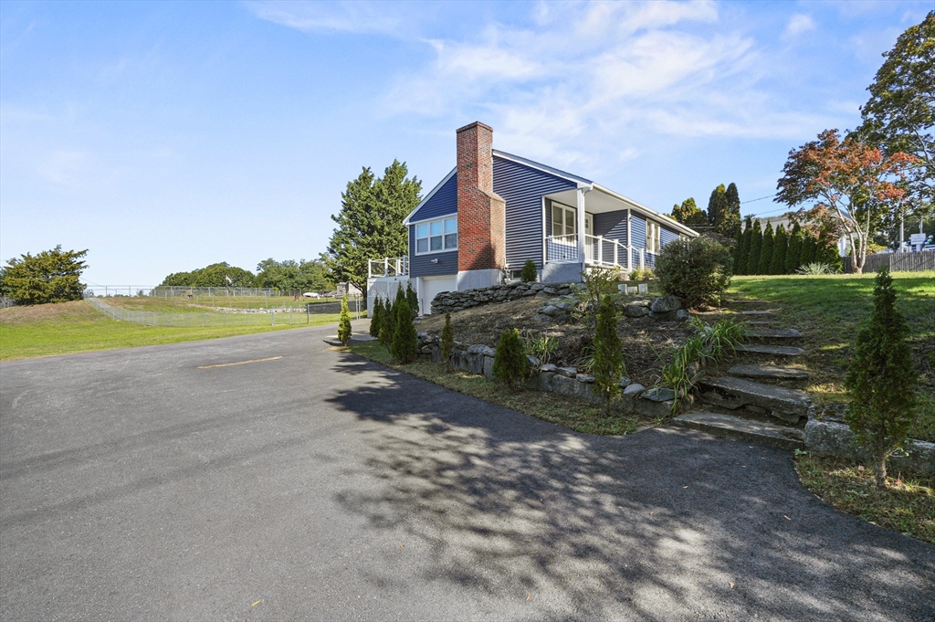 3896 N Main St