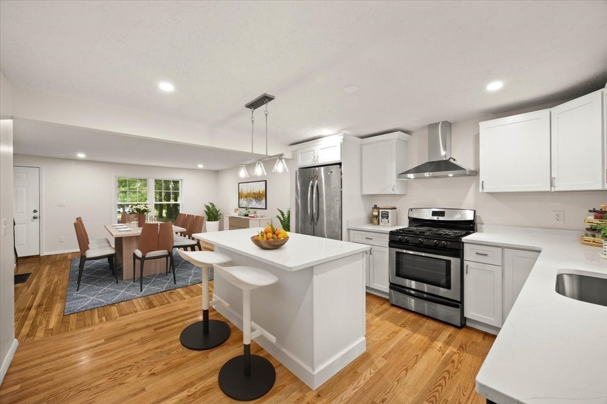1088 Middleboro Ave, Taunton, MA, 1088 Middleboro Ave, Taunton, MA Photo #10