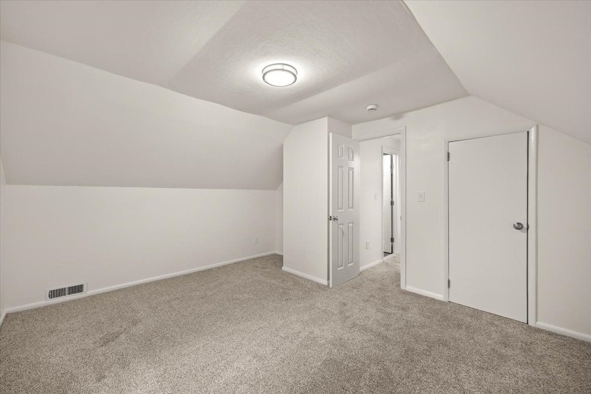 1088 Middleboro Ave, Taunton, MA, 1088 Middleboro Ave, Taunton, MA Photo #33