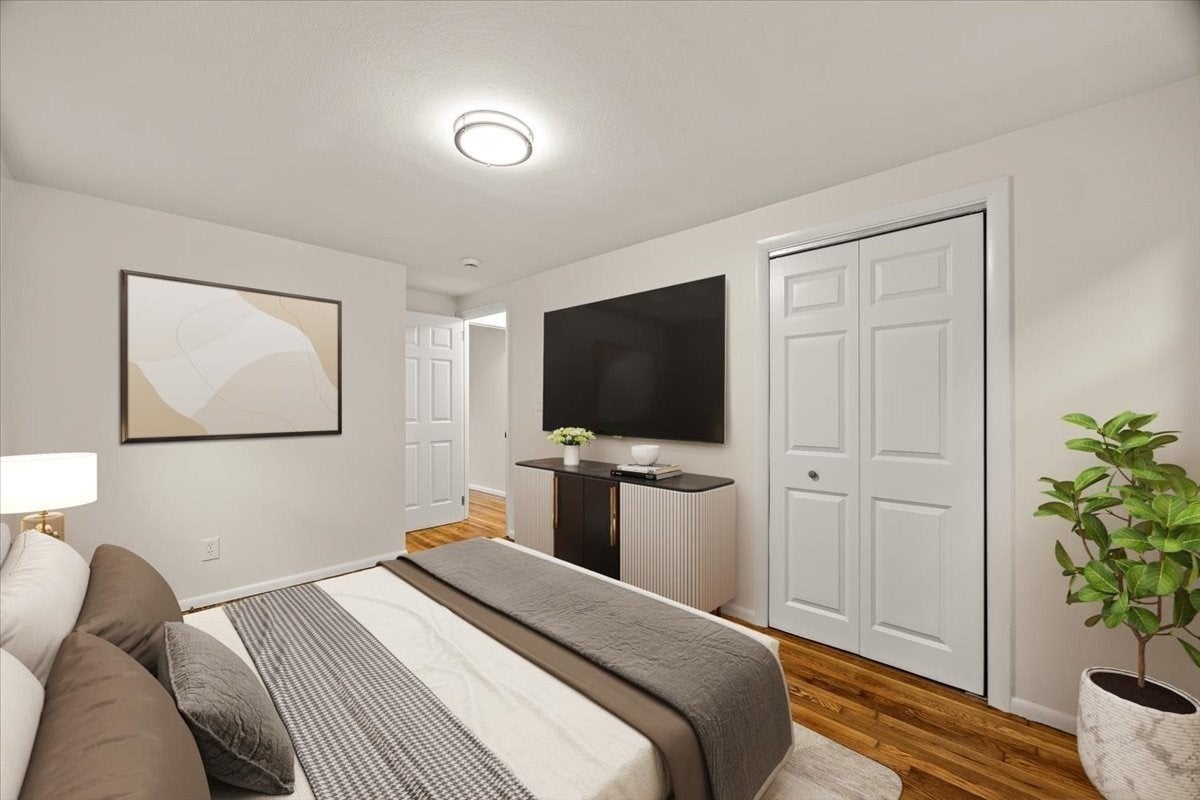 1088 Middleboro Ave, Taunton, MA, 1088 Middleboro Ave, Taunton, MA Photo #22