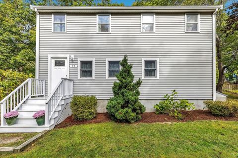 12 Mayflower Dr Plymouth MA 02360