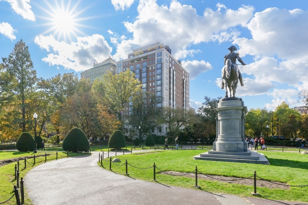 2 Commonwealth Ave 14B