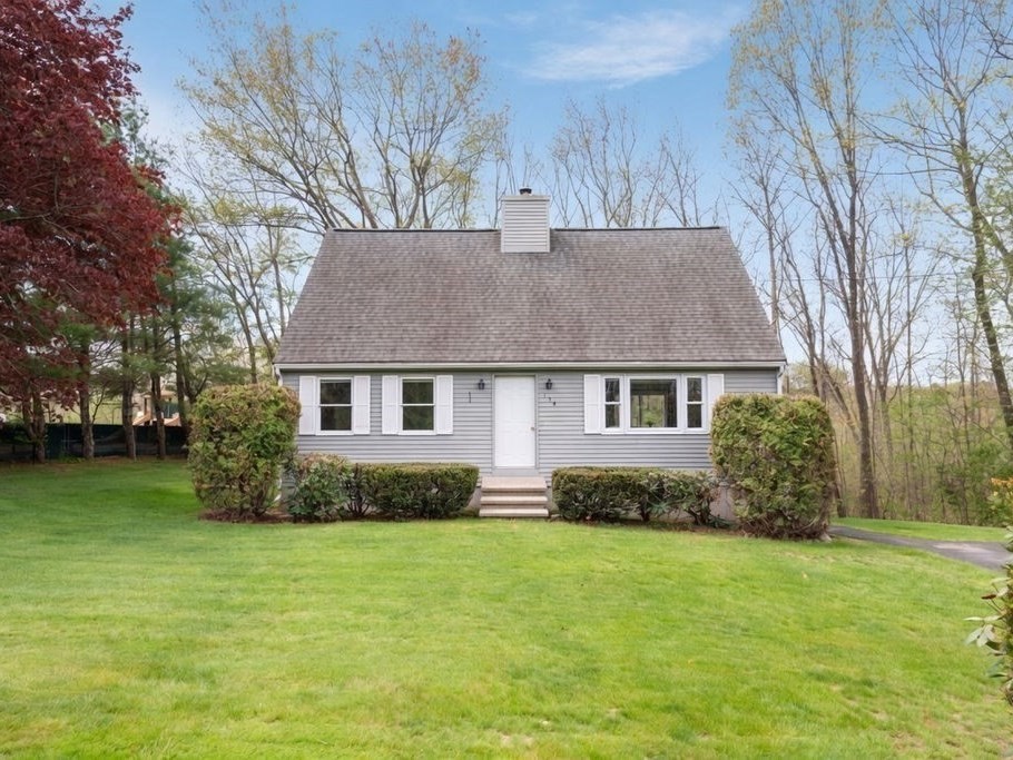 134 North St, Danvers, MA Photo #1