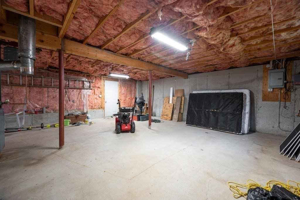 134 North St, Danvers, MA Photo #32
