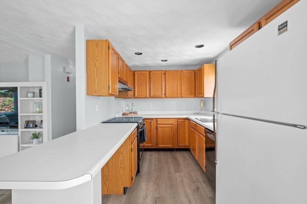 134 North St, Danvers, MA Photo #10