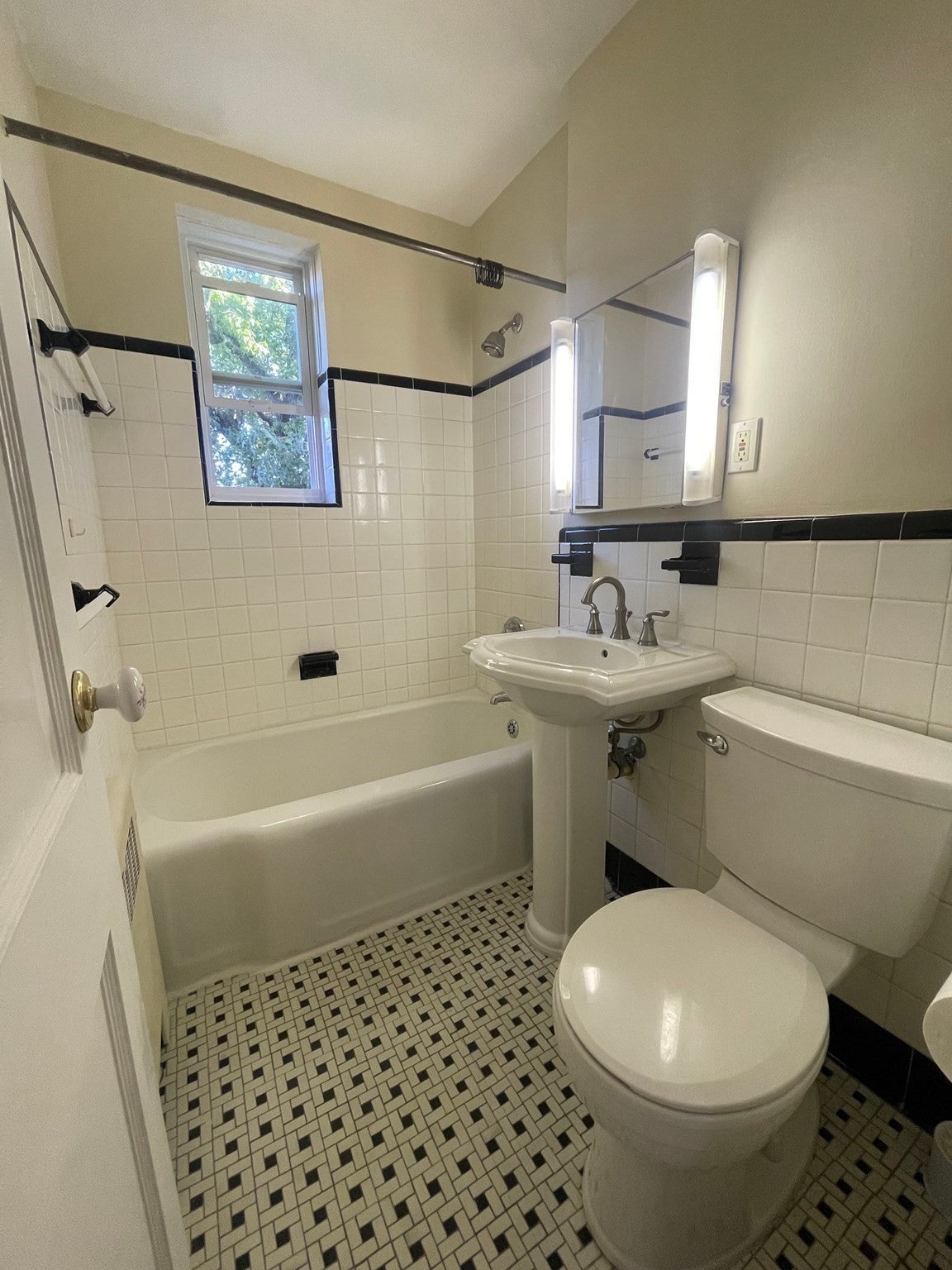 42 Dean Rd #5, Brookline, MA, 42 Dean Rd #5, Brookline, MA Photo #6