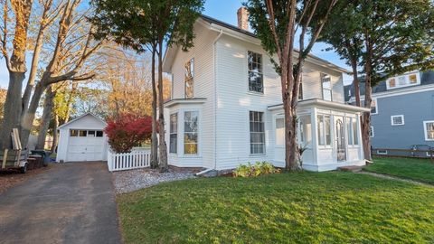 9 N Atkinson St Newburyport MA 01950