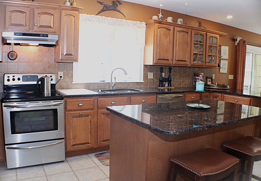 7 Kittredge Rd