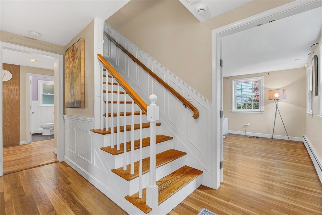 35 Circle Rd