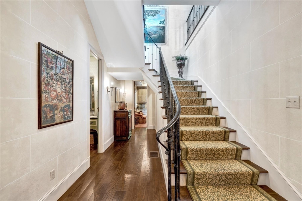 Barnstable, Massachusetts 02635, United States, 4 Bedrooms Bedrooms, ,5 BathroomsBathrooms,Residential,Active,49105