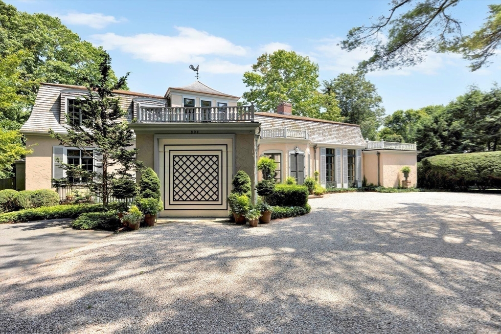 Barnstable, Massachusetts 02635, United States, 4 Bedrooms Bedrooms, ,5 BathroomsBathrooms,Residential,Active,49105