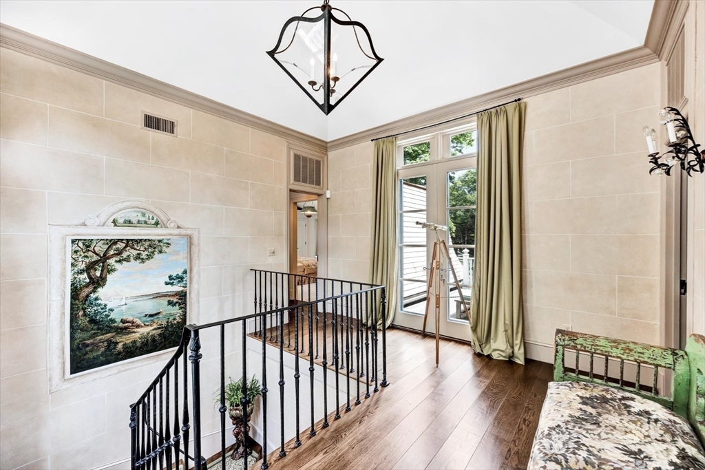 Barnstable, Massachusetts 02635, United States, 4 Bedrooms Bedrooms, ,5 BathroomsBathrooms,Residential,Active,49105