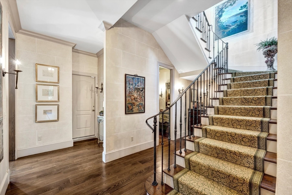 Barnstable, Massachusetts 02635, United States, 4 Bedrooms Bedrooms, ,5 BathroomsBathrooms,Residential,Active,49105