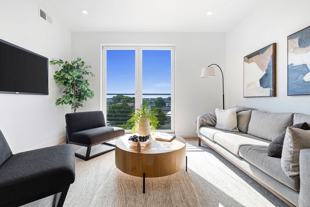 66 Mcgrath #305, Quincy, MA, 66 Mcgrath #305, Quincy, MA Photo #9