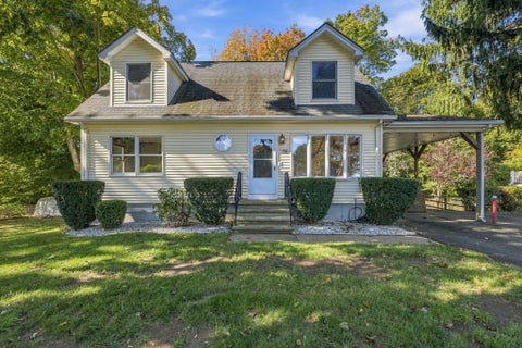 Photo of 5-A Danforth St, Peabody, MA 01960 (MLS # 73589273)